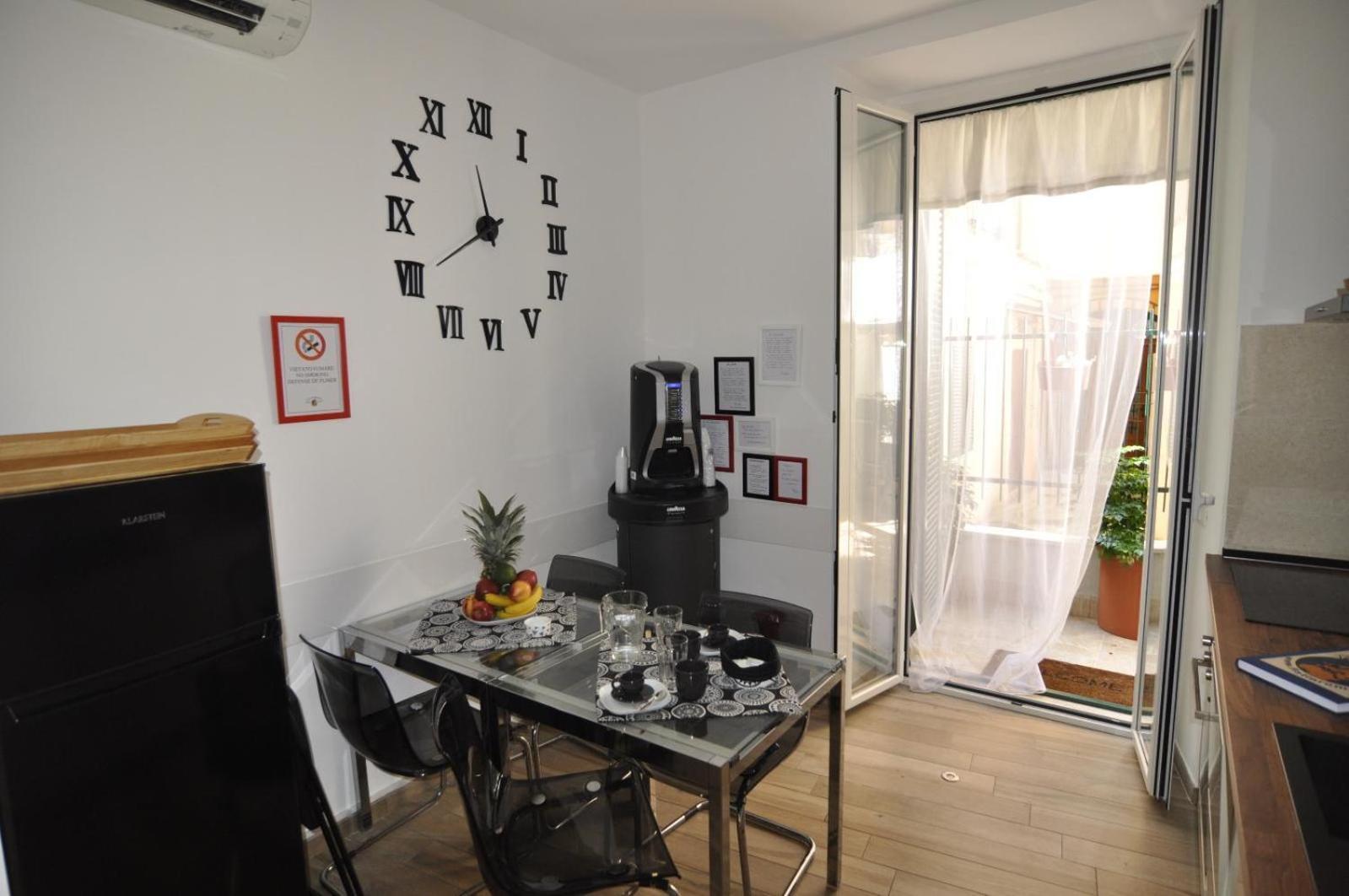 Flatinrome Trastevere Deluxe Rooms - Green Patio Luaran gambar