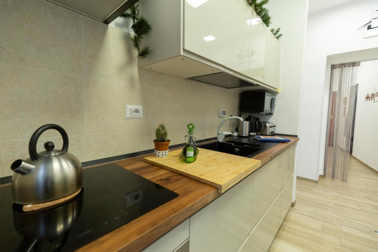 Flatinrome Trastevere Deluxe Rooms - Green Patio Luaran gambar