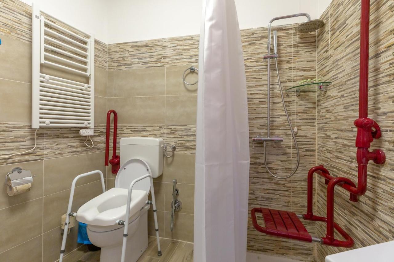 Flatinrome Trastevere Deluxe Rooms - Green Patio Luaran gambar